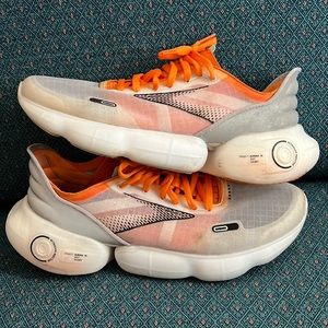 Mens Brooks Aurora BL size 10